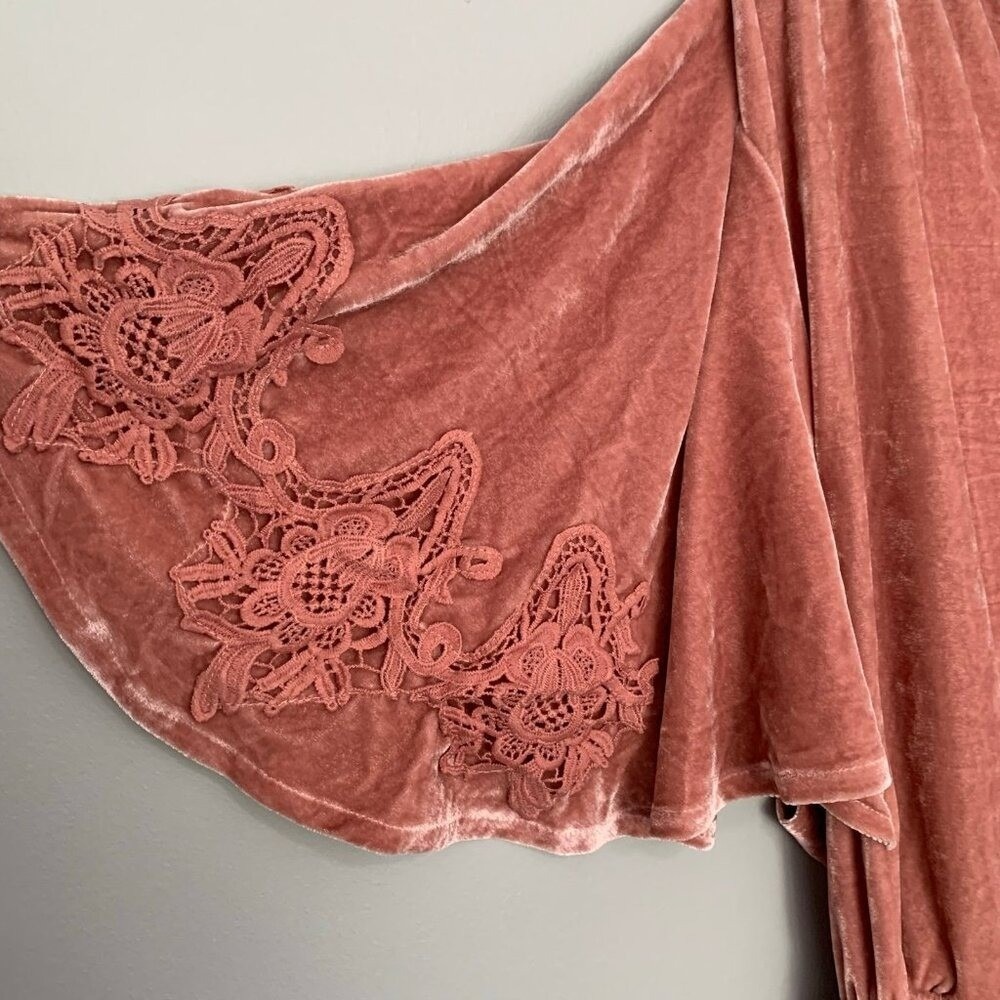 NEW Suzanne Betro Wrap Dress Womens 4X Pink Velvet Lace Applique - Picture 5 of 11